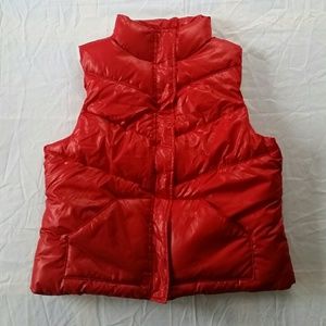 Old Navy Hoodless puffer vest